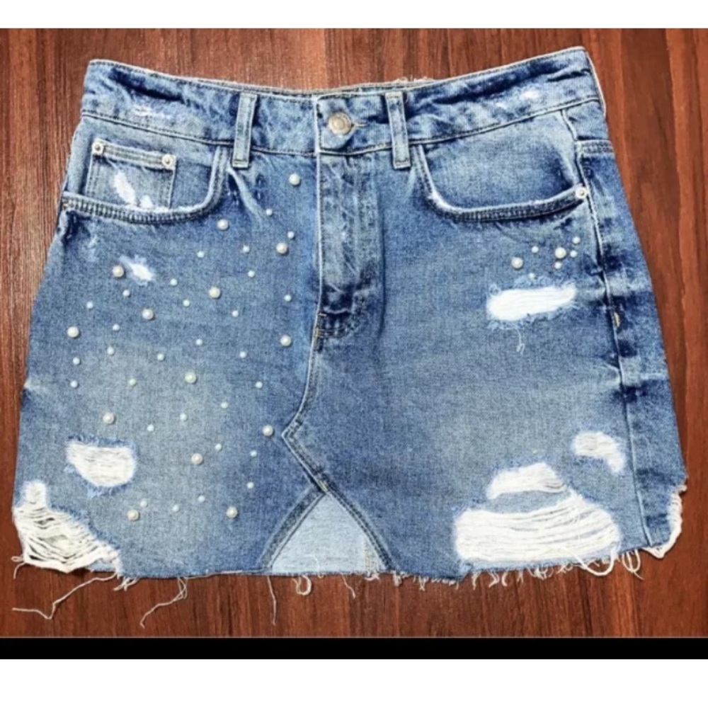 Zara Trafaluc mini distressed beaded frayed hem mini skirt size M